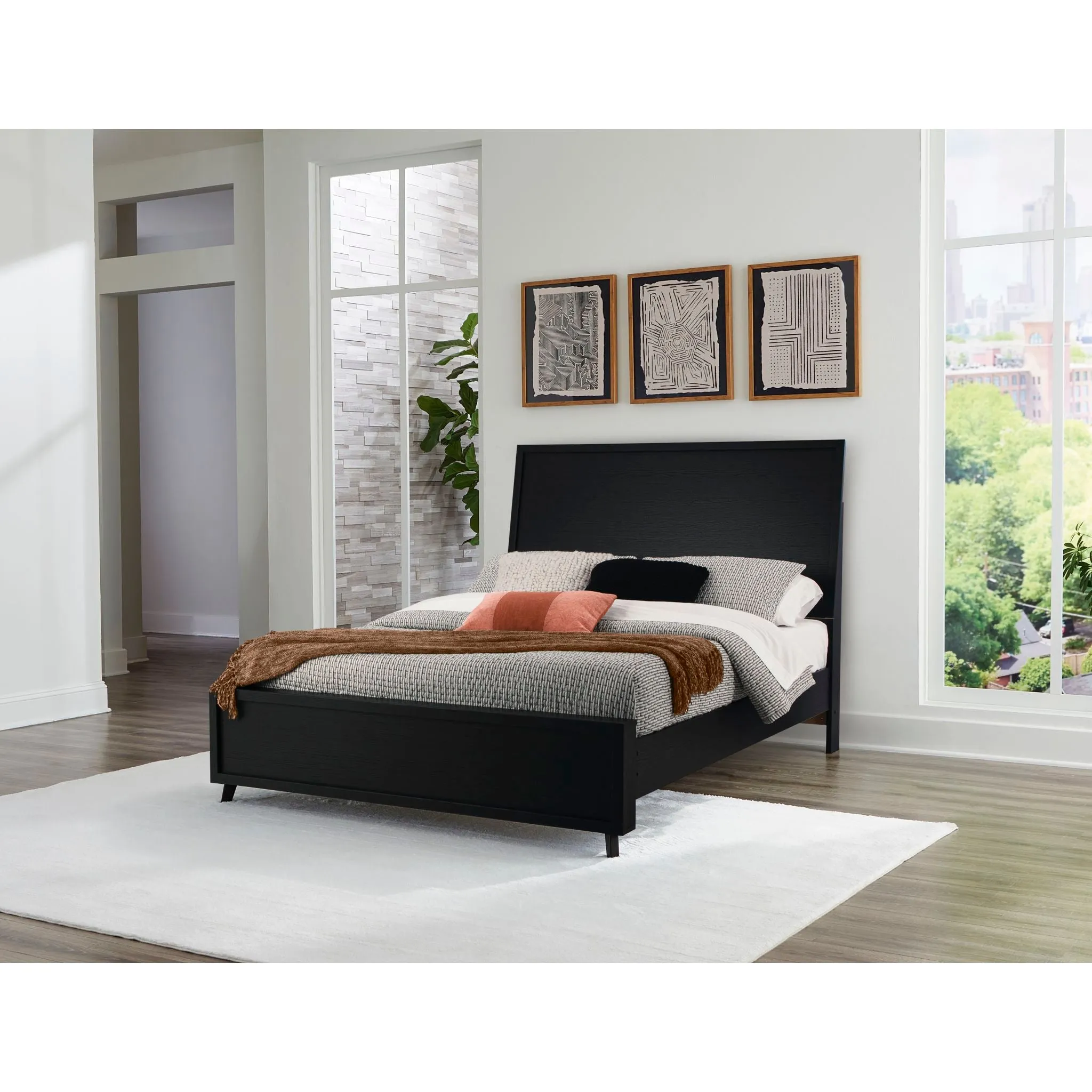 Danziar 5 Piece Platform Bedroom