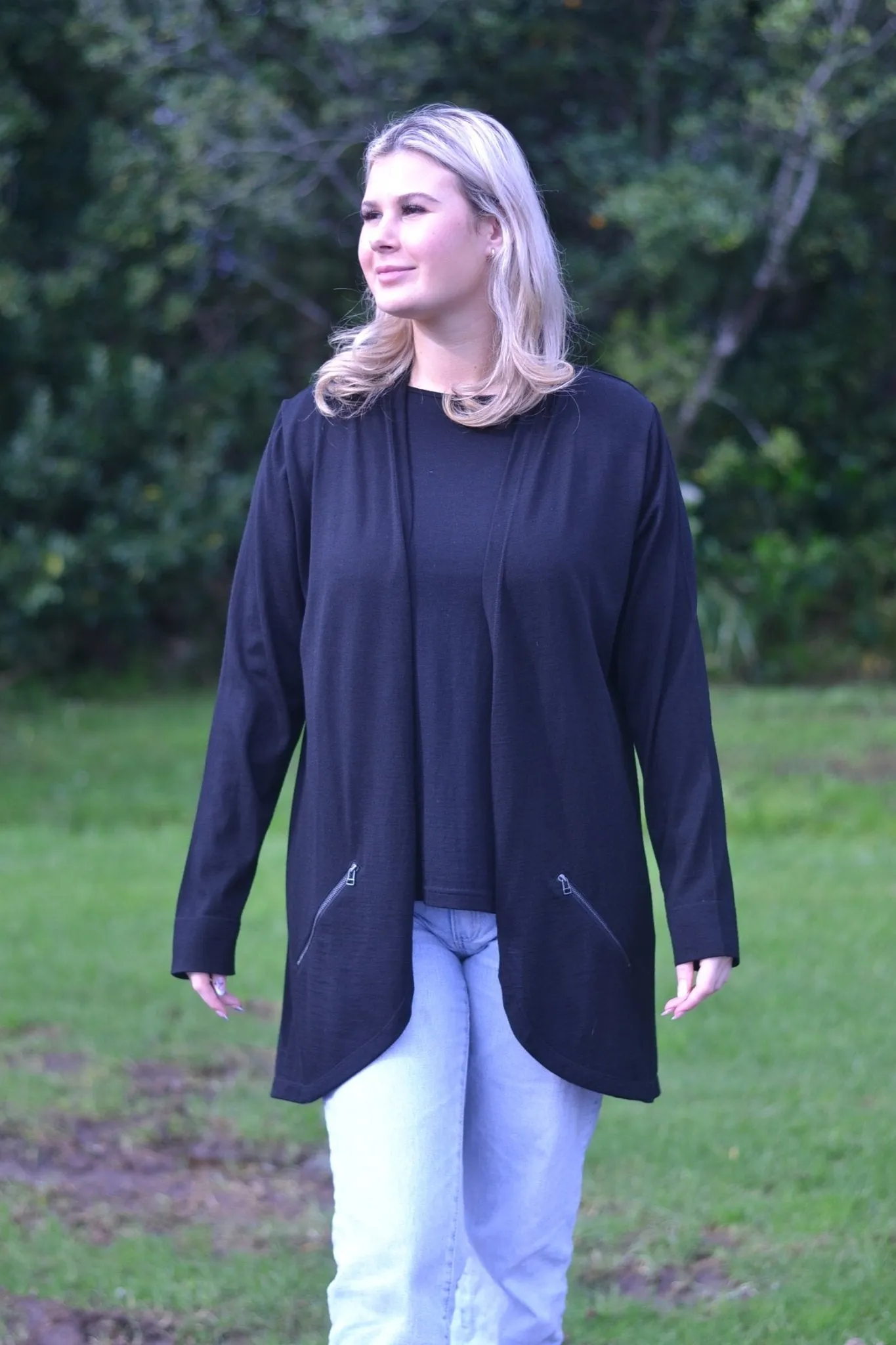 MERINO ZIP POCKET CARDIGAN LONG SLEEVES WOMENS BLACK