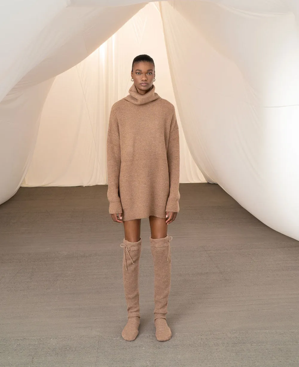 OVERSIZED TURTLENECK PULLOVER CAMEL