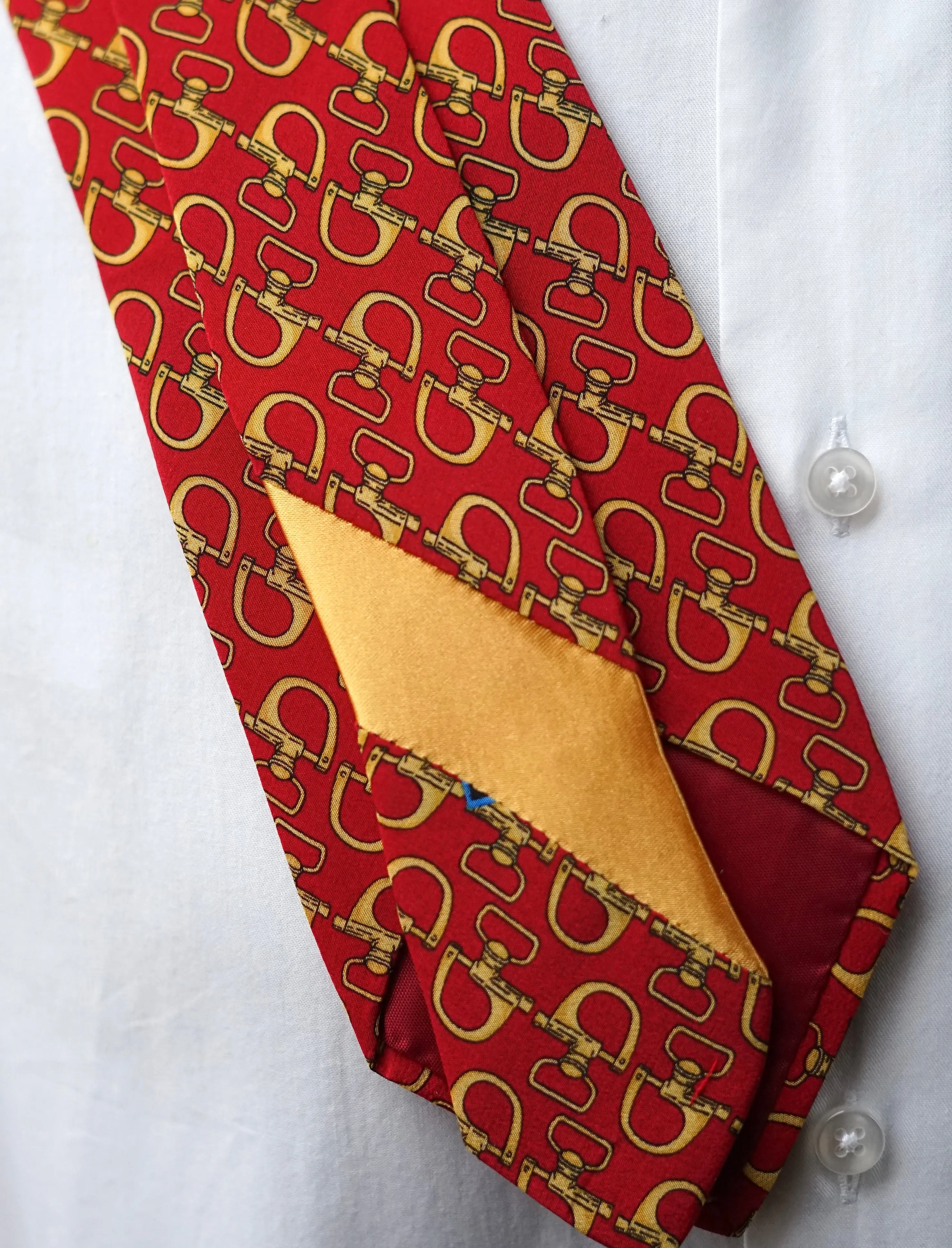 Serena Vintage Tie